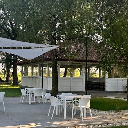 Nad Stara Nida *** Hotel Pinczow Luaran gambar