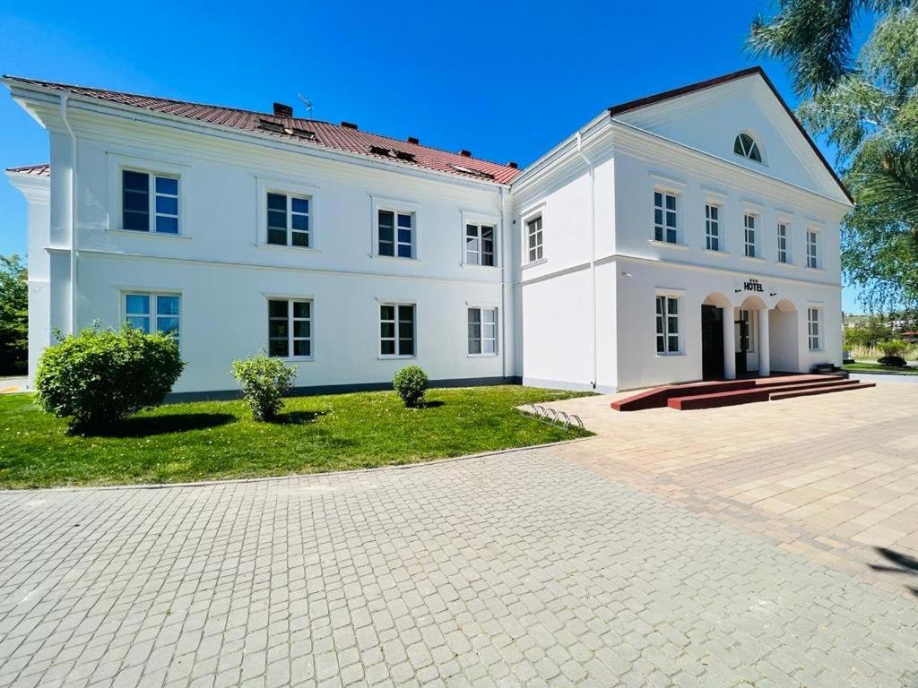 Nad Stara Nida *** Hotel Pinczow Luaran gambar