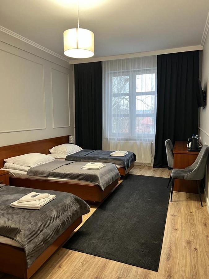 Nad Stara Nida *** Hotel Pinczow Luaran gambar