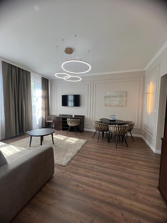 Nad Stara Nida *** Hotel Pinczow Luaran gambar