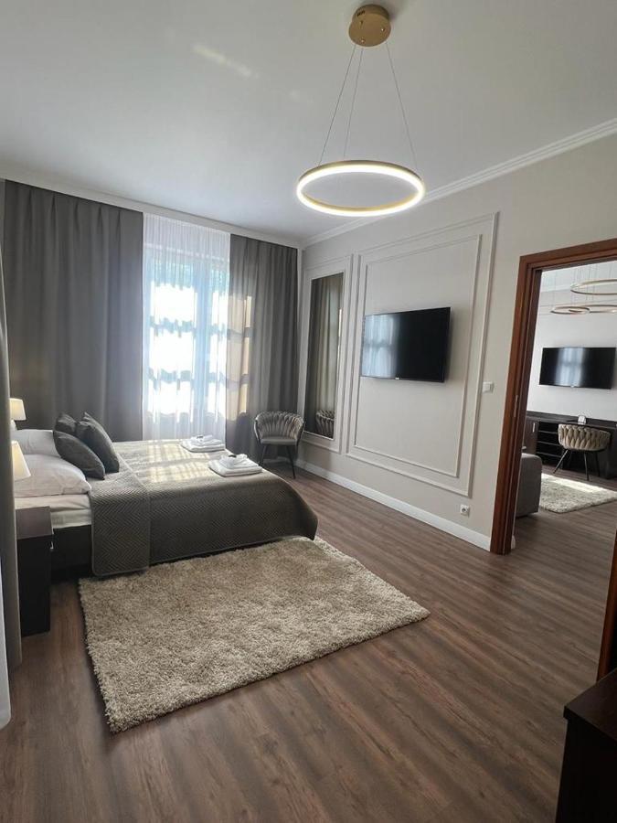 Nad Stara Nida *** Hotel Pinczow Luaran gambar