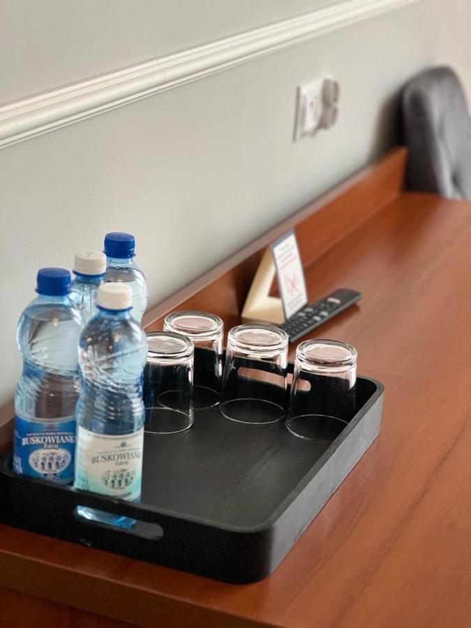 Nad Stara Nida *** Hotel Pinczow Luaran gambar